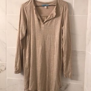 cream/oatmeal t shirt dress